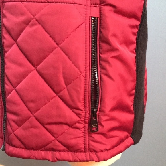 Andrew Marc burgundy and black quilted puffer zip up vest - Picture 2 of 9